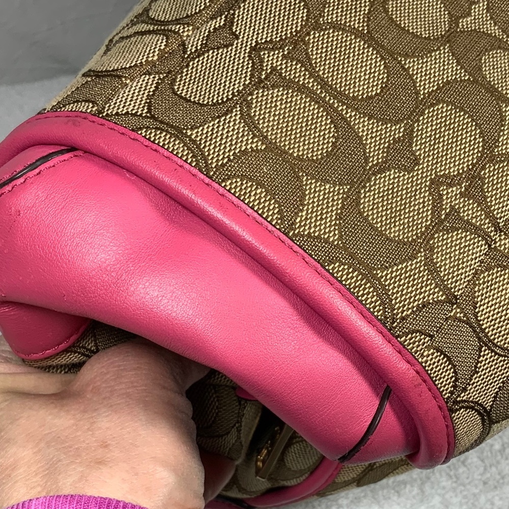 Coach Signature Phoebe Shoulder Bag - Picture 14 of 16